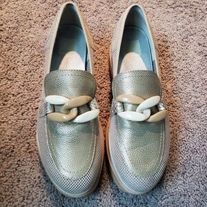 Dolce Vita Stylish Metallic Platform  Loafers with Chain Detail